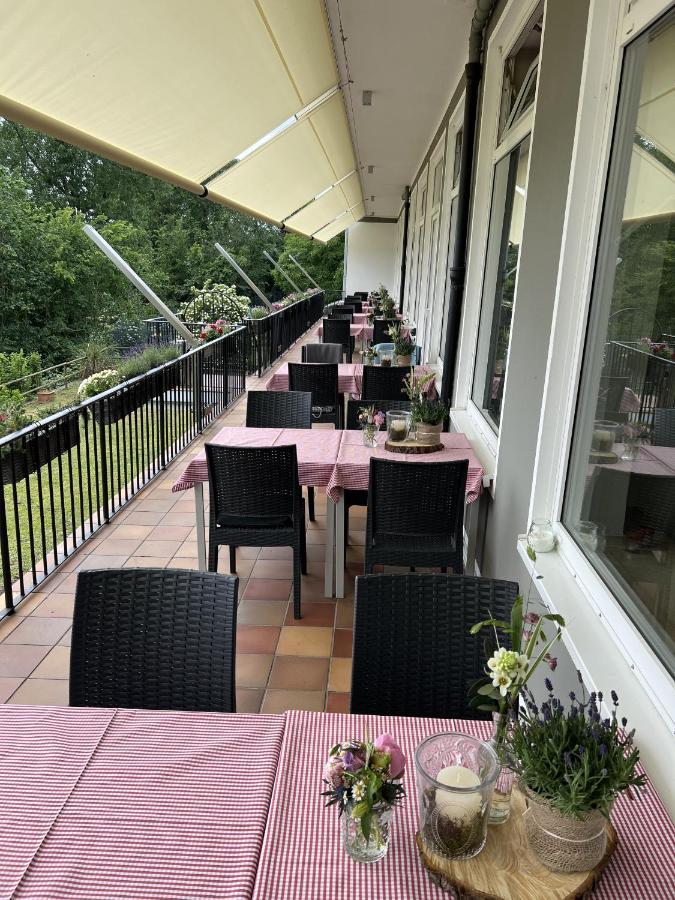 Hotel Faehrhaus Km734 Dusseldorf Exterior photo